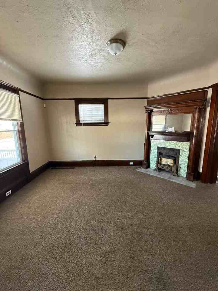 9902 Garfield Ave - Photo 2 of 11