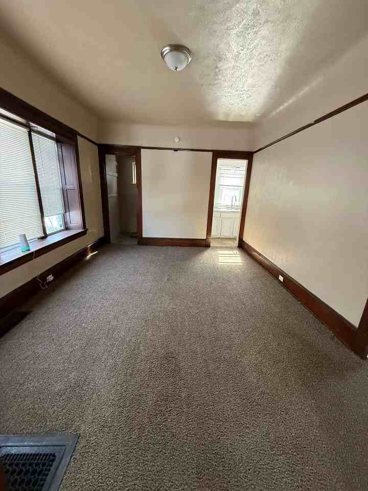 9902 Garfield Ave - Photo 3 of 11