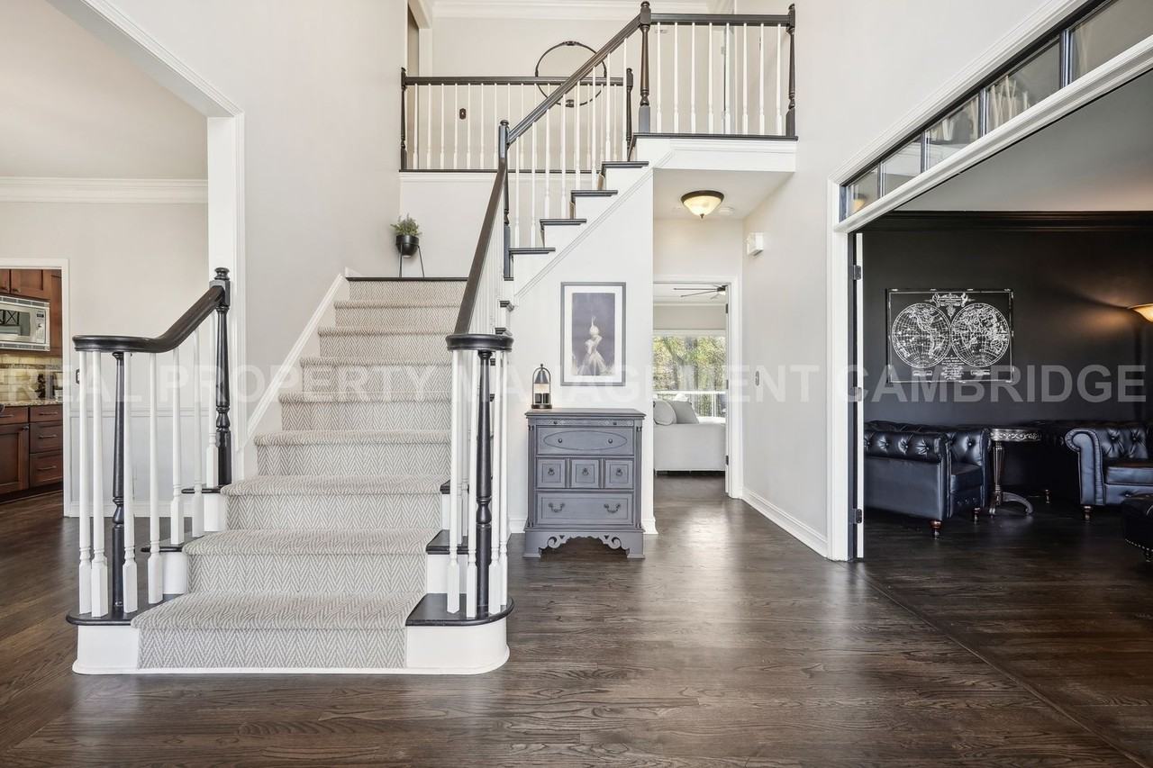 1250 Mayfield Manor Dr - Photo 5 of 37