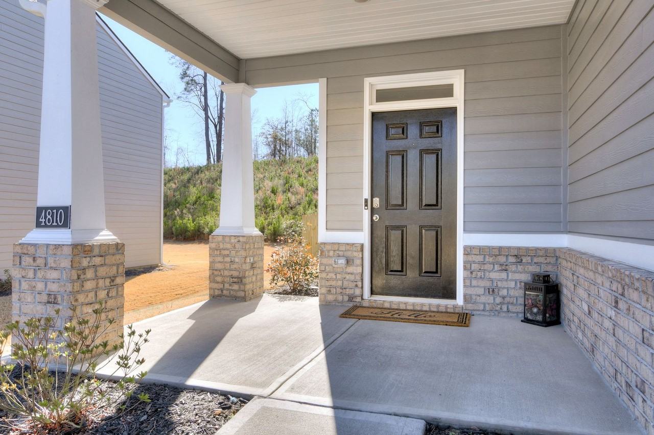 4810 Southwind Rd - Photo 4 of 39