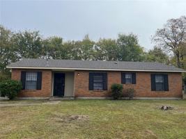 featured image of 4142 Strathmore Dr