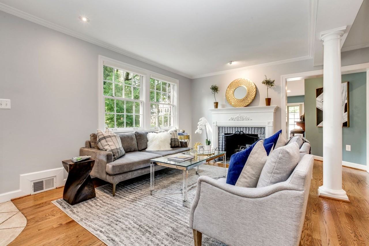 3233 Stephenson Pl Nw - Photo 3 of 34