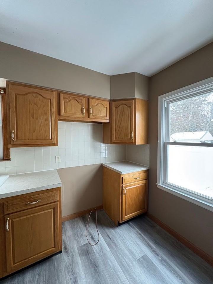 832 Chinook Ave - Photo 6 of 17