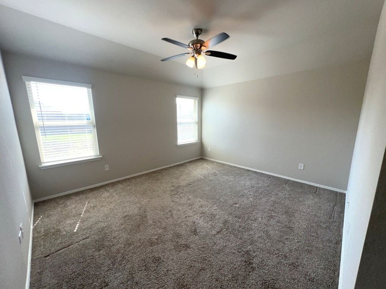 2418 Rainier Mist Rd - Photo 5 of 18