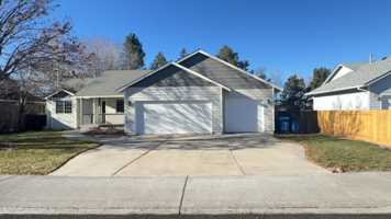 featured image of 2661 Nw 16th St