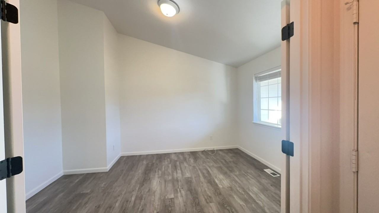 2661 Nw 16th St - Photo 3 of 28