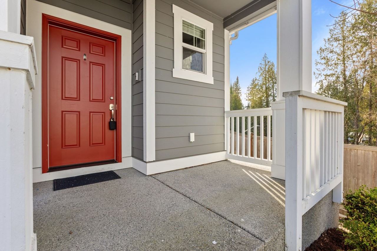 4030 80th Ave Ne - Photo 2 of 34