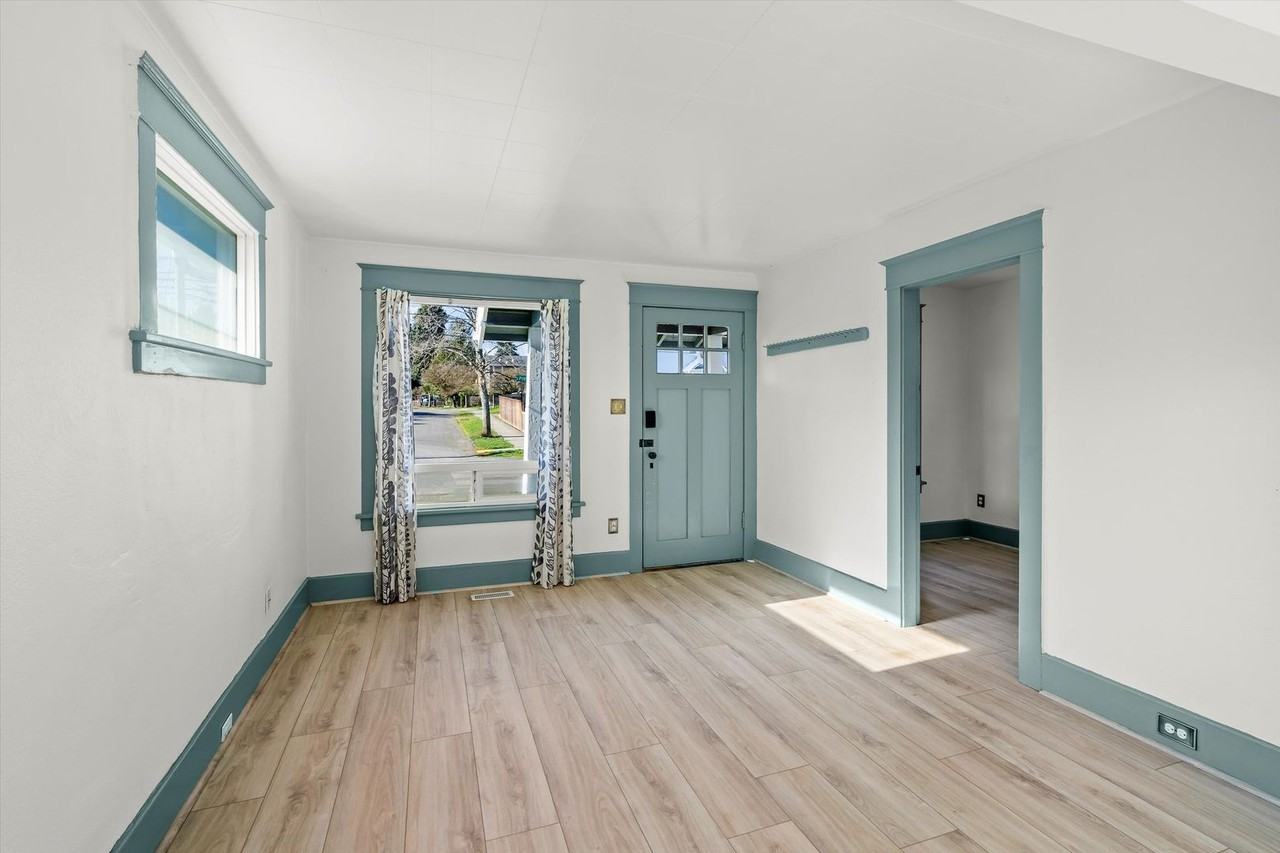 1011 S Prospect St - Photo 7 of 22