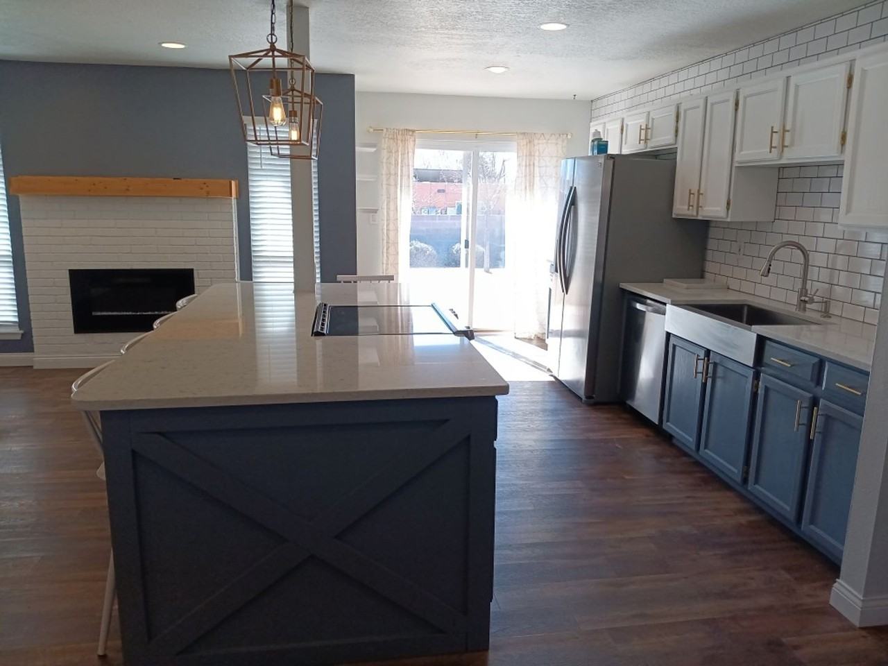 10720 Lowe St Ne - Photo 5 of 18