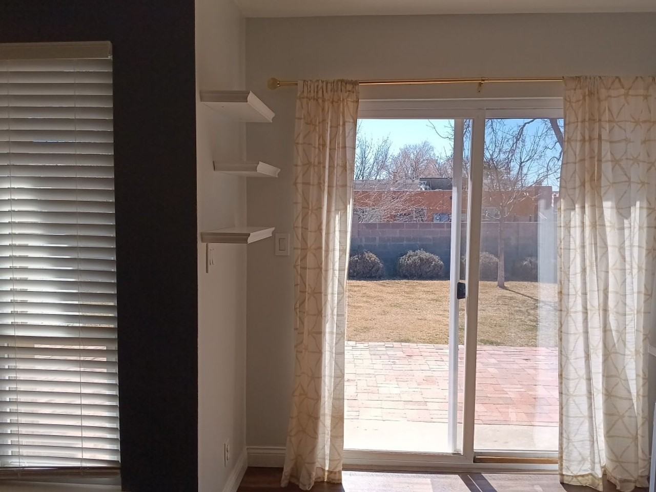 10720 Lowe St Ne - Photo 6 of 18