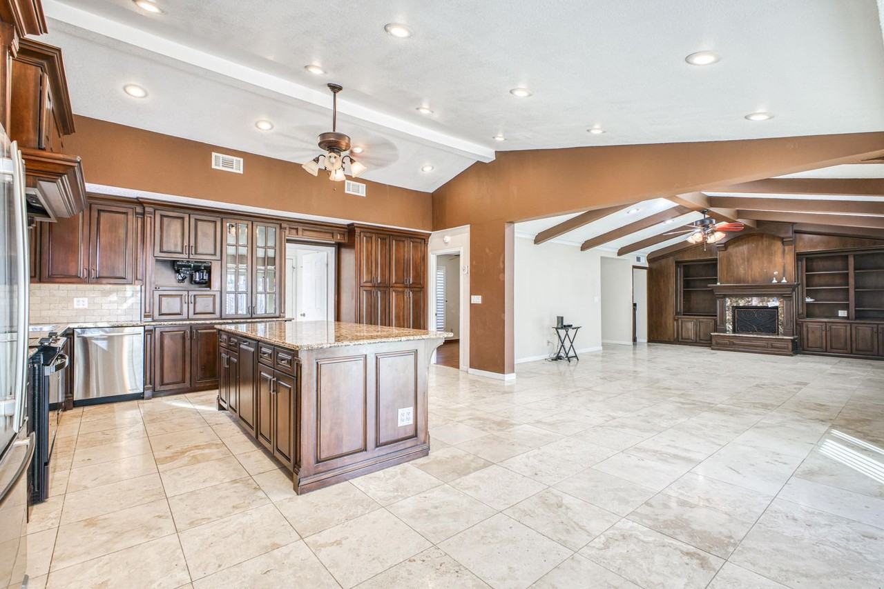 724 Dulce Tierra Dr - Photo 5 of 50