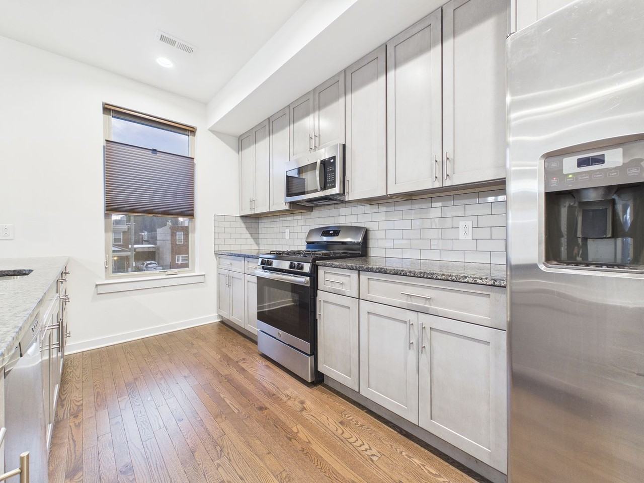 2119 E Lehigh Ave - Photo 5 of 42