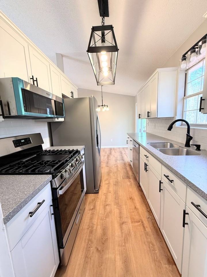 115 E Greenwood Dr - Photo 6 of 19