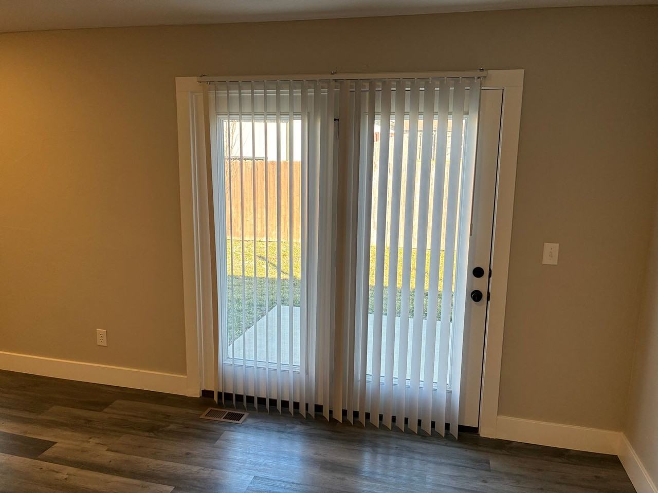 1908 S 18th Ave #A - Photo 6 of 13