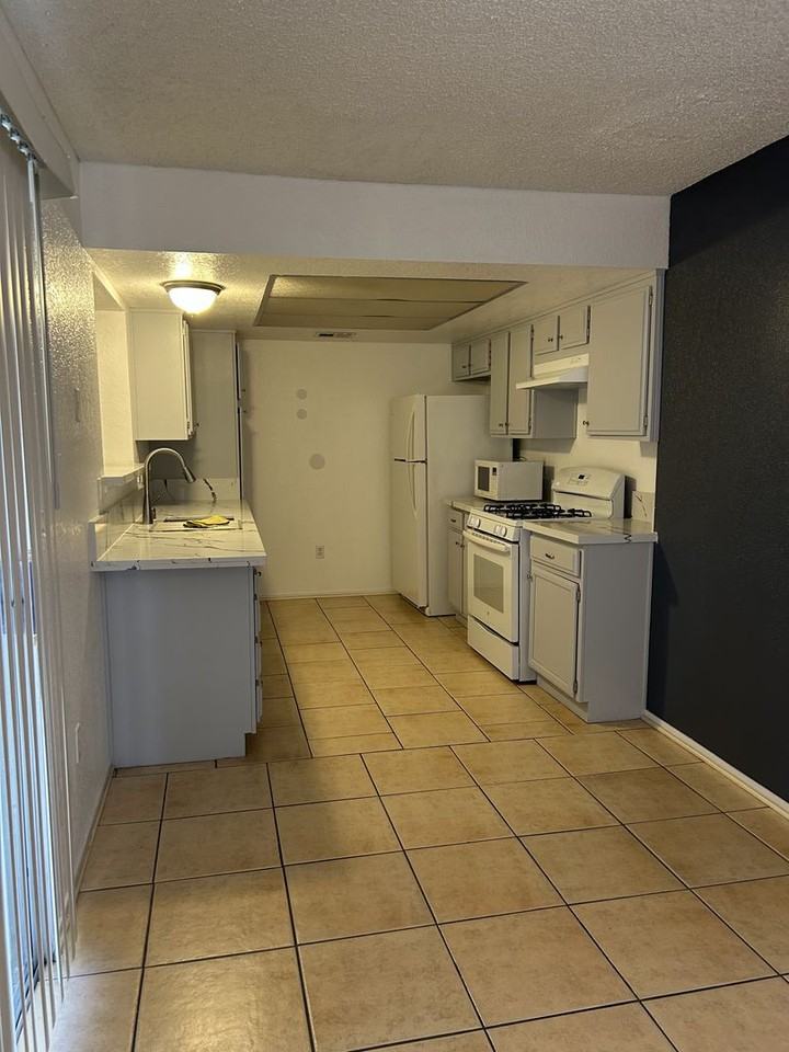 3005 Palo Verde Dr - Photo 5 of 17