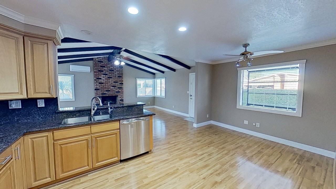 5517 Thelma Ave - Photo 6 of 28