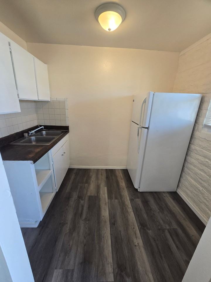 125 East 34th Street - Photo 4 of 15