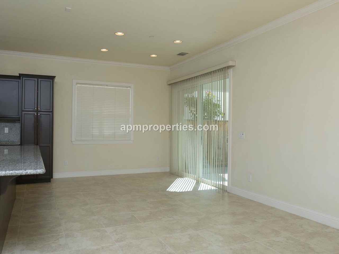 1341 Bayberry View Ln - Photo 4 of 26