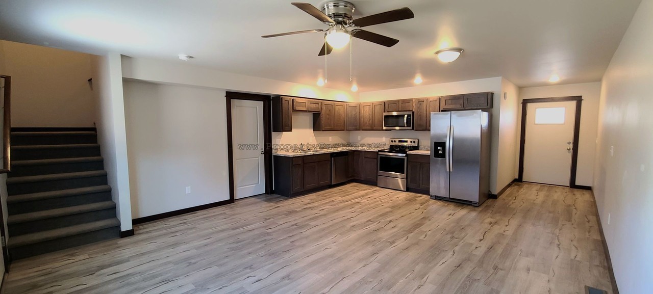 Westwood Circle 1303 - Photo 4 of 18