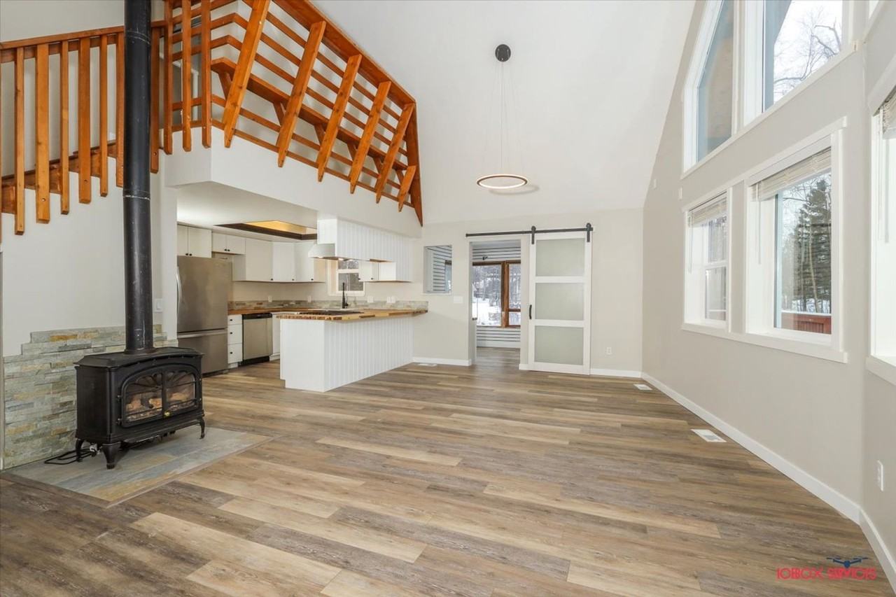 1960 E Porcupine Trl - Photo 2 of 37