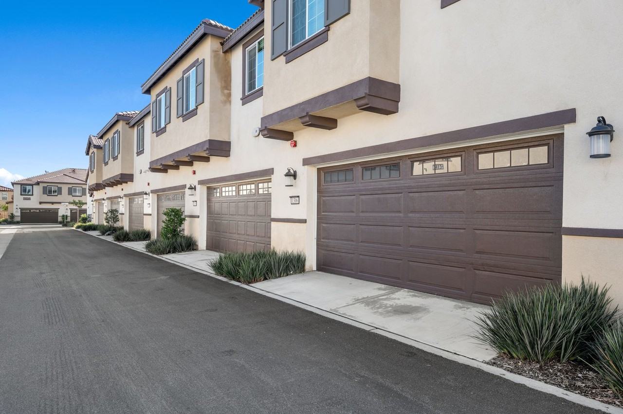 24131 Tuscany Ave #1305 - Photo 5 of 34