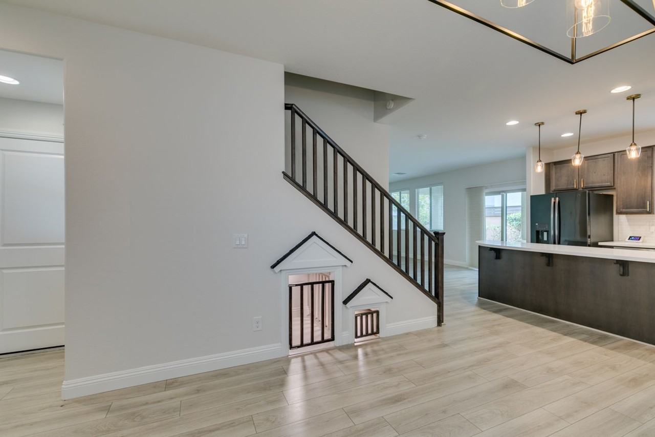 6633 Autumn Breeze St - Photo 2 of 46