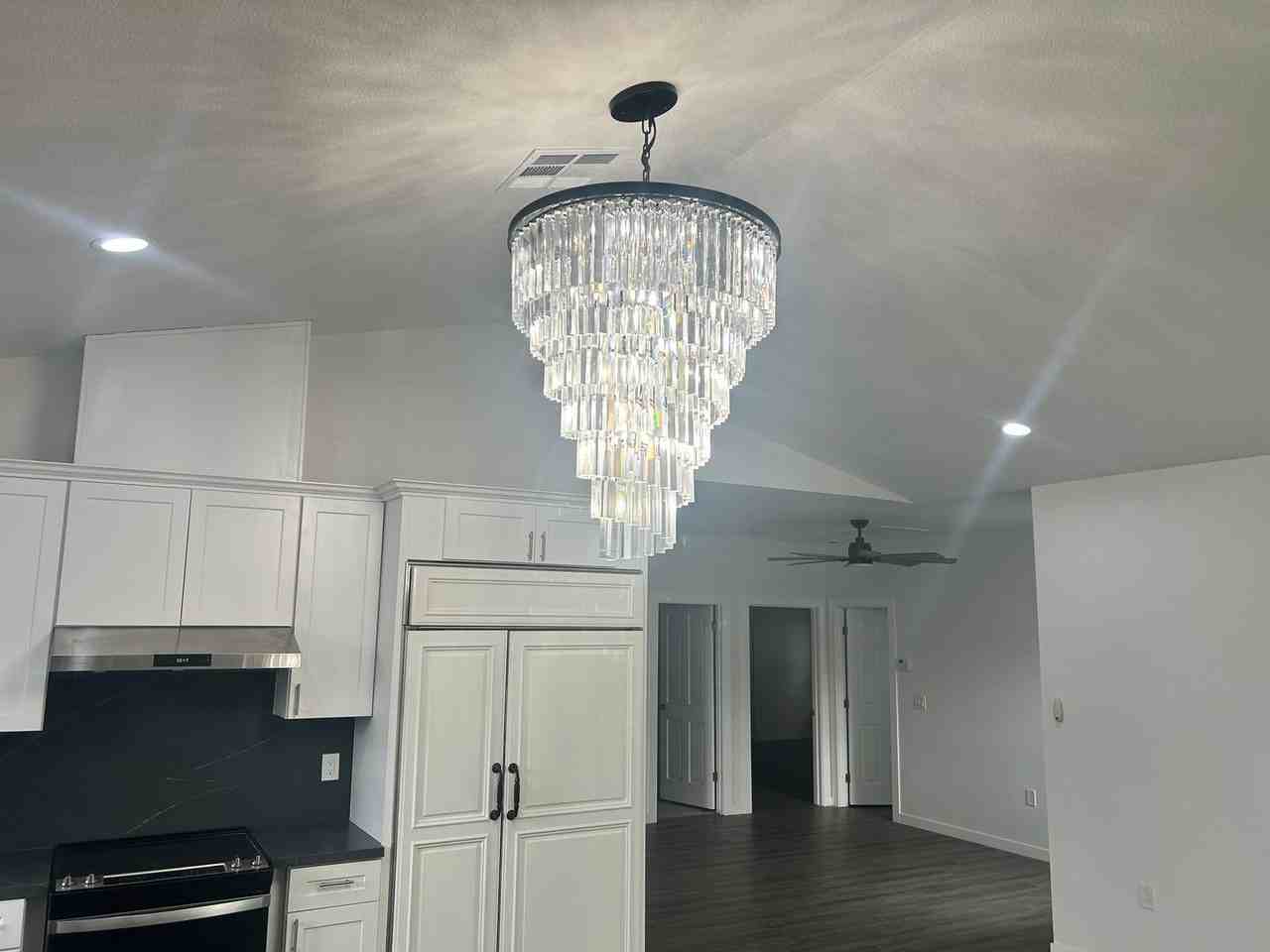 1527 W Orangeburg Ave - Photo 5 of 32