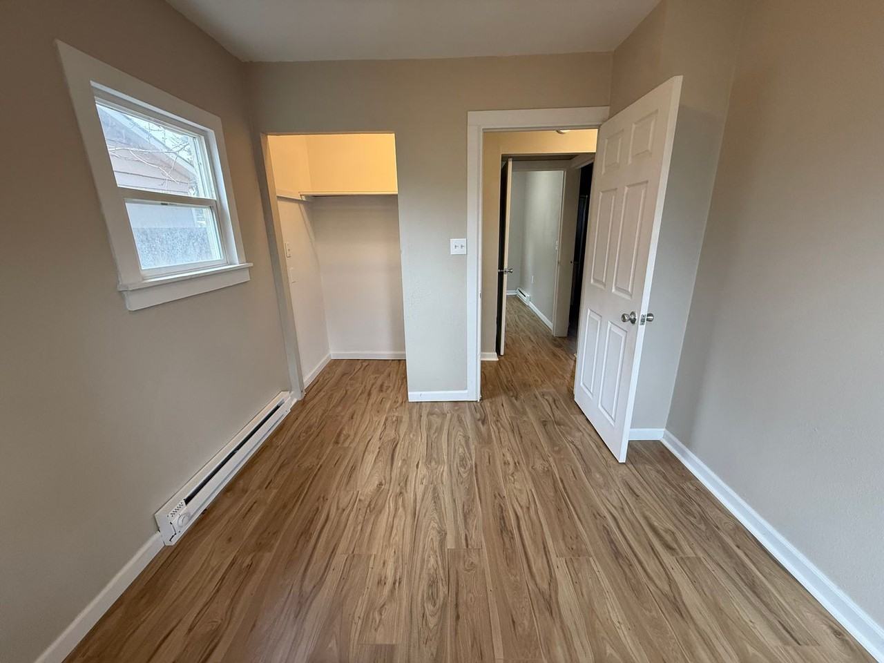 1702 Locust St - Photo 6 of 9