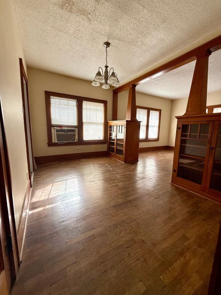 1716 Sw Lane St - Photo 5 of 17