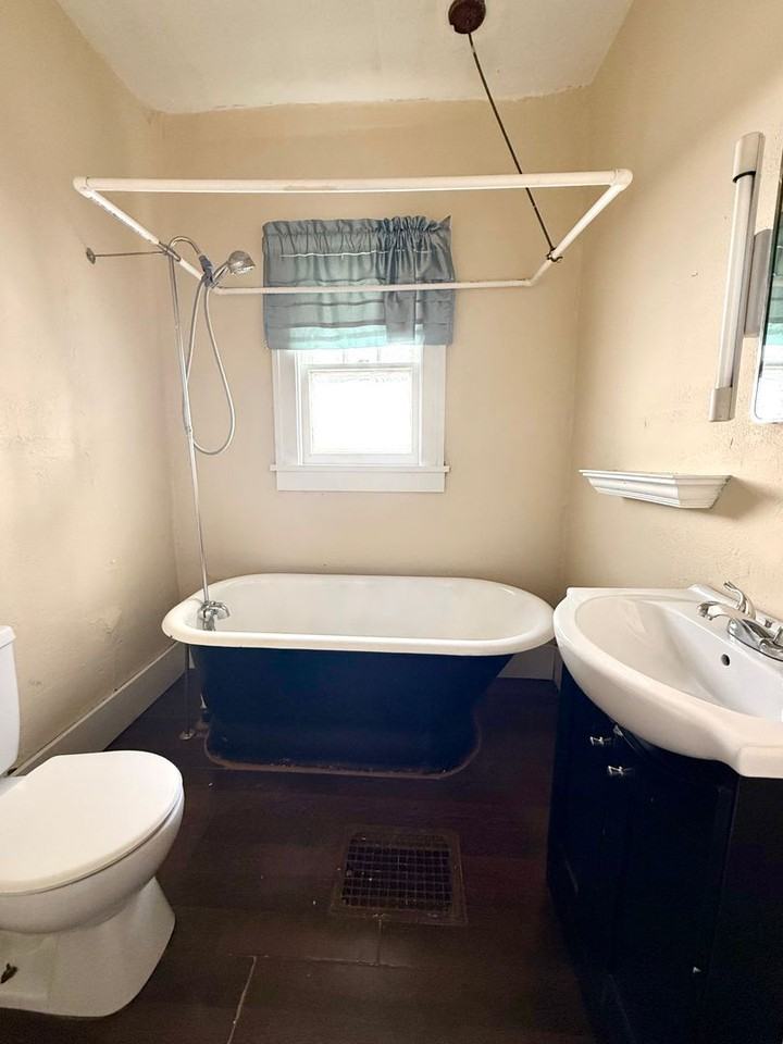 1716 Sw Lane St - Photo 6 of 17