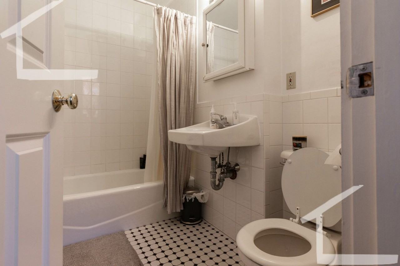 11 Glenville Ave - Photo 6 of 6