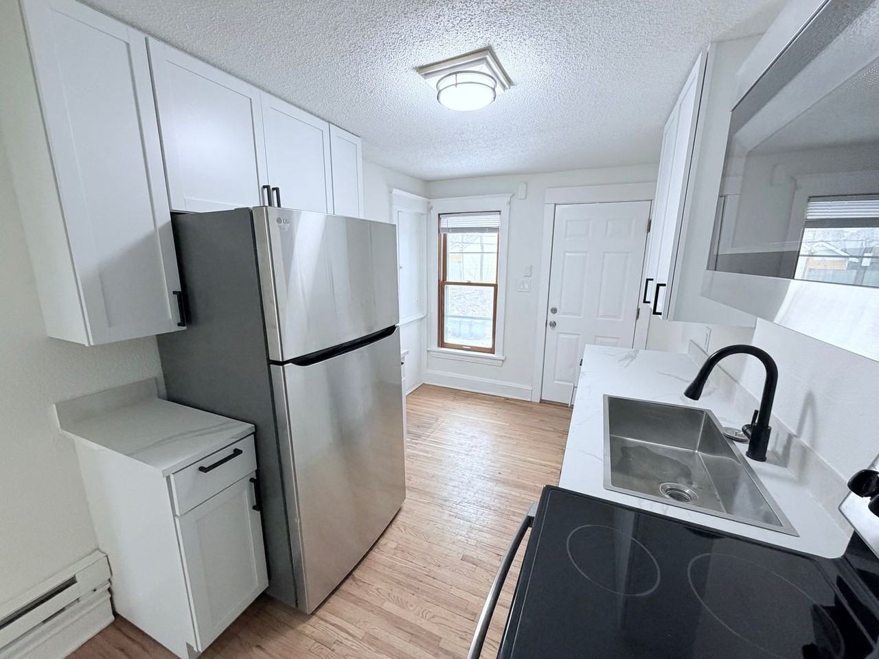 3101 Tyler St Ne - Photo 6 of 14