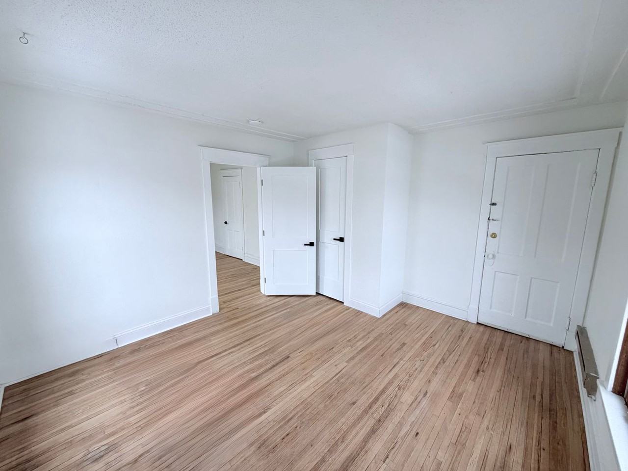 3101 Tyler St Ne - Photo 7 of 14