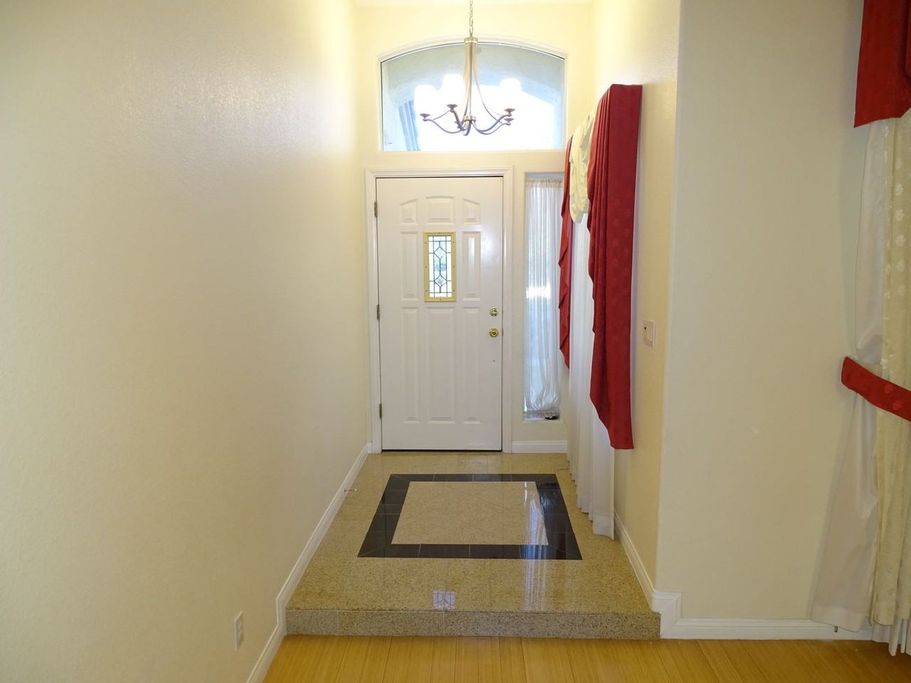 2120 Waterbury Ln - Photo 4 of 50