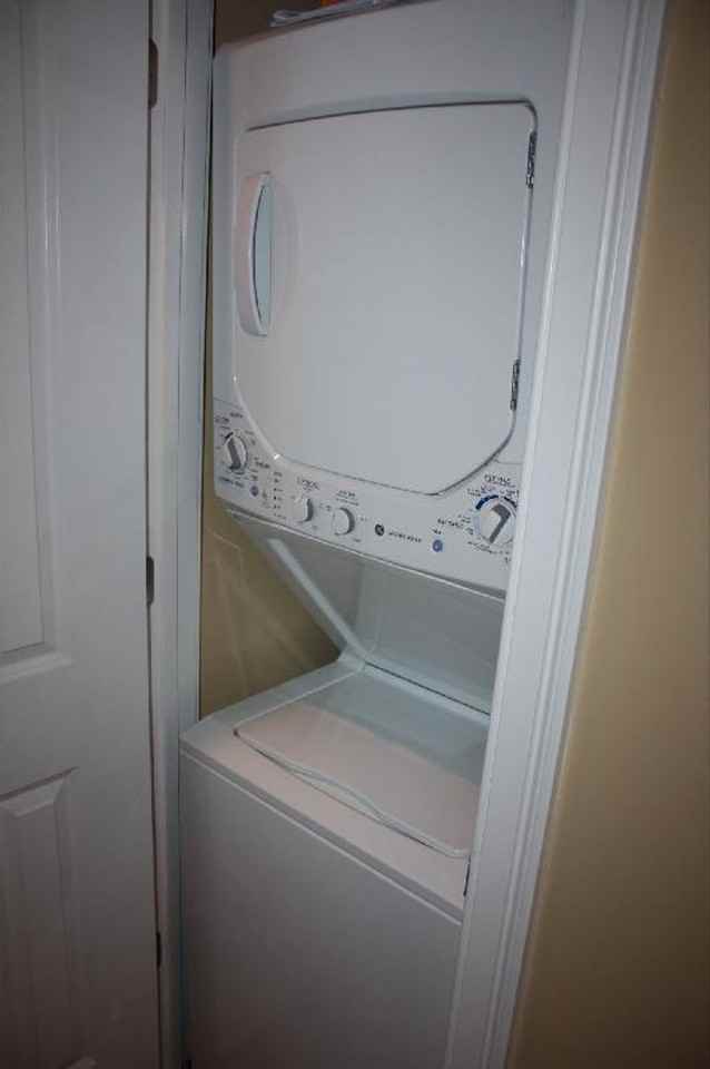 142 Hillside St - Photo 6 of 6