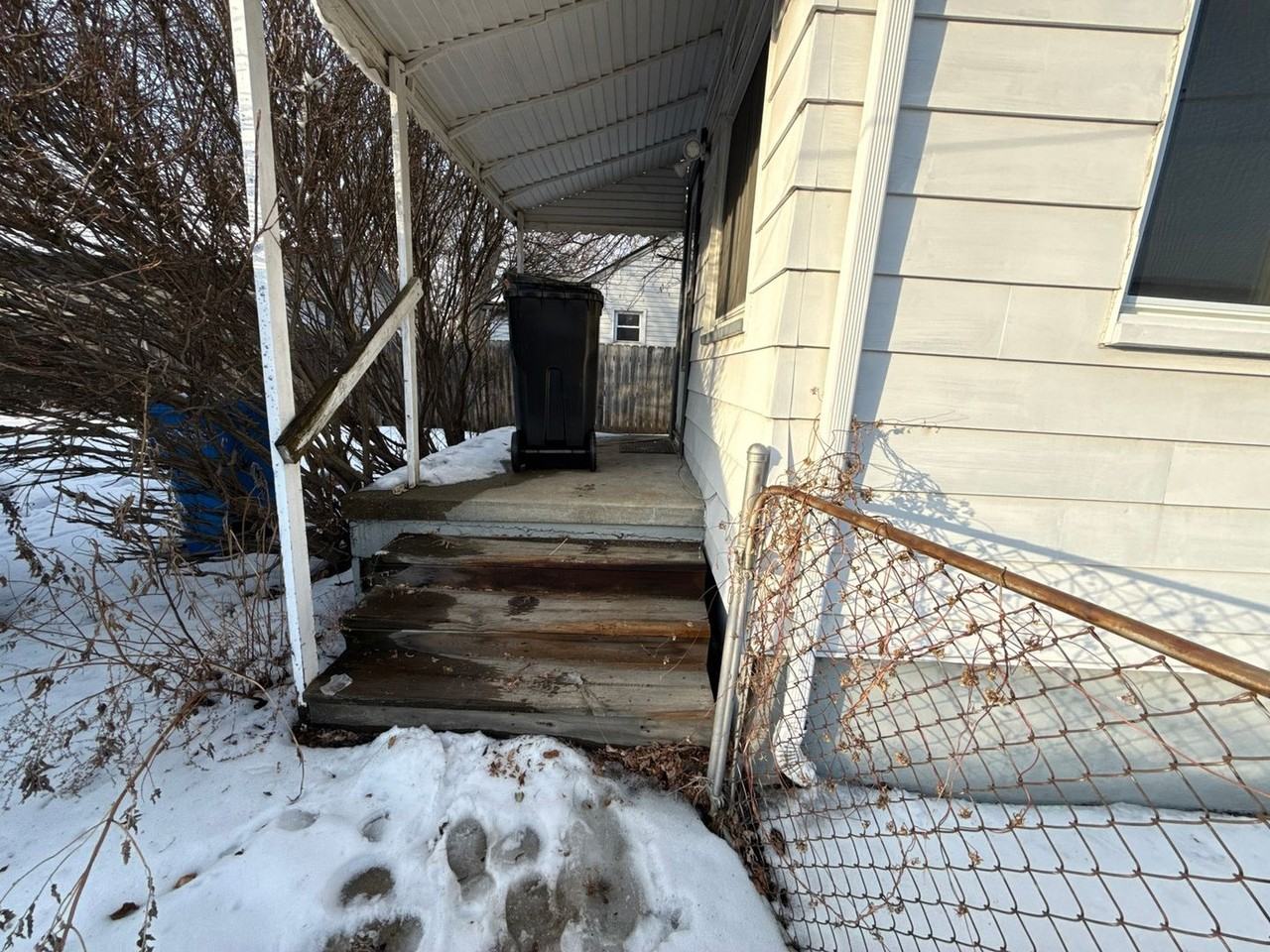 26537 Brettonwoods St - Photo 4 of 29