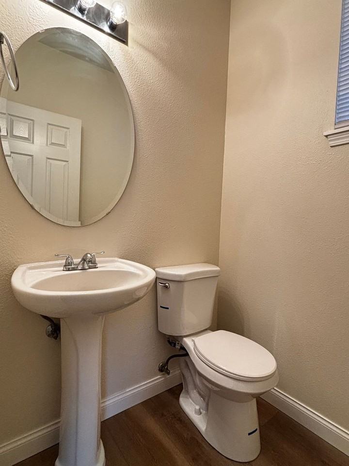 10110 184th St E - Photo 6 of 14