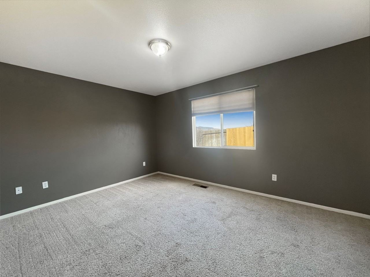 7771 Mariner Cove Dr - Photo 7 of 15