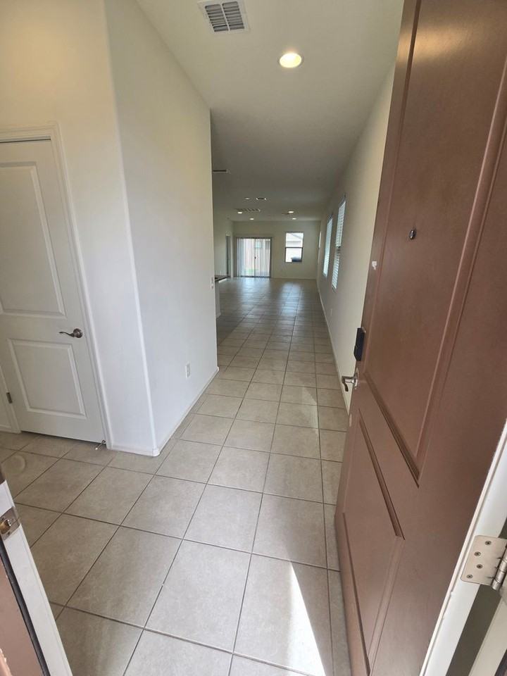 6783 E Paseo De Villalobos - Photo 6 of 45