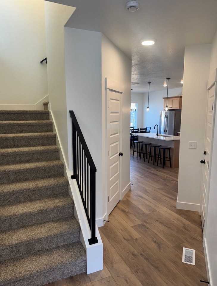 866 N Pugh Ln - Photo 2 of 40