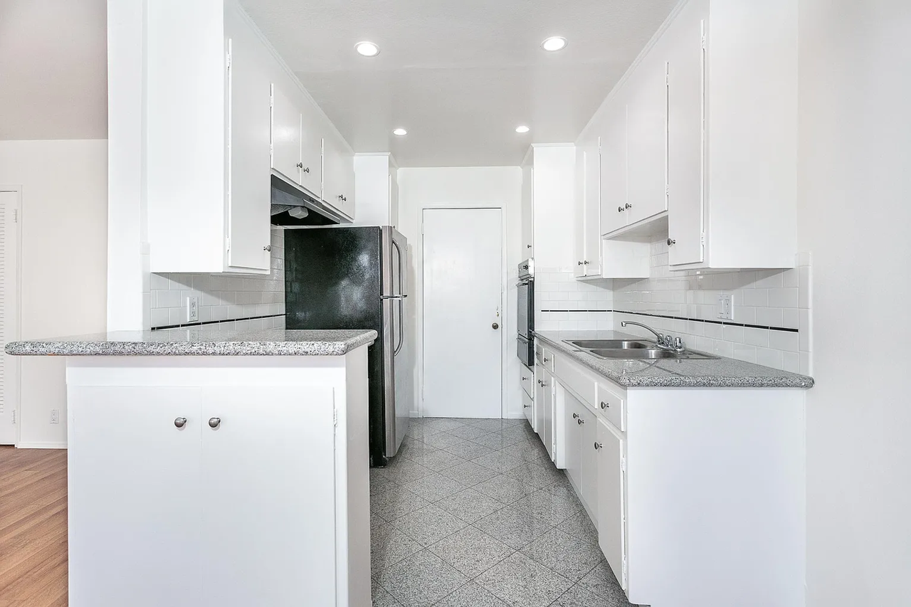 6617 Orange Street - Photo 5 of 26