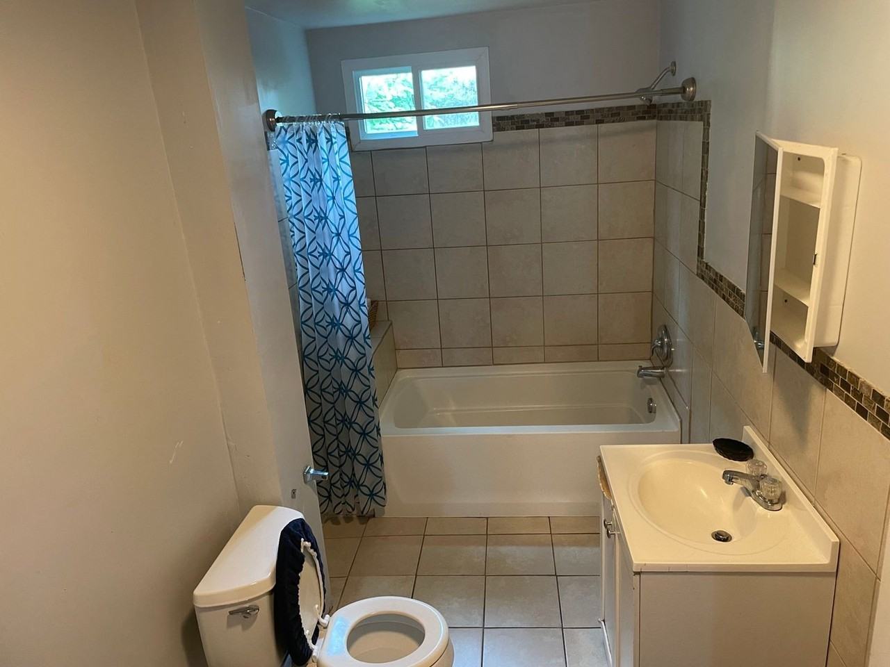 130 Bartram Ave - Photo 3 of 11