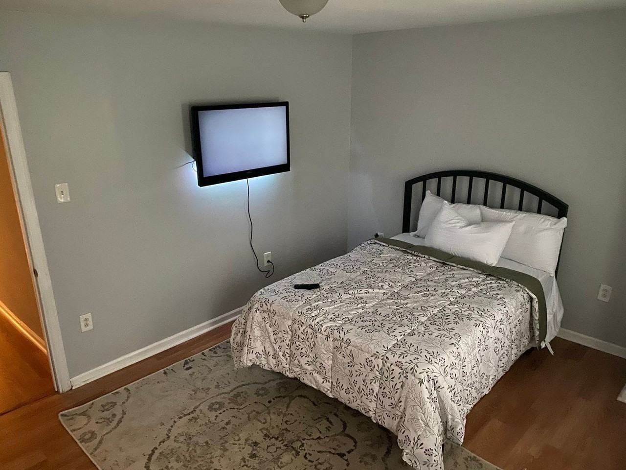 130 Bartram Ave - Photo 4 of 11