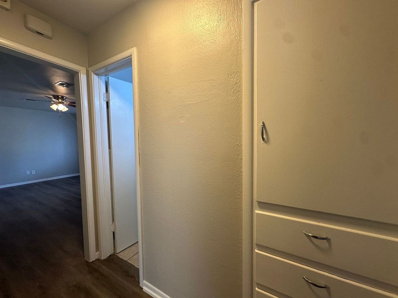 240 E Kerr Dr - Photo 5 of 23