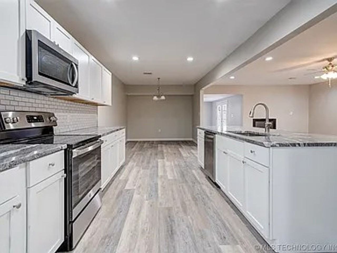 2612 W Houston Pl - Photo 3 of 19