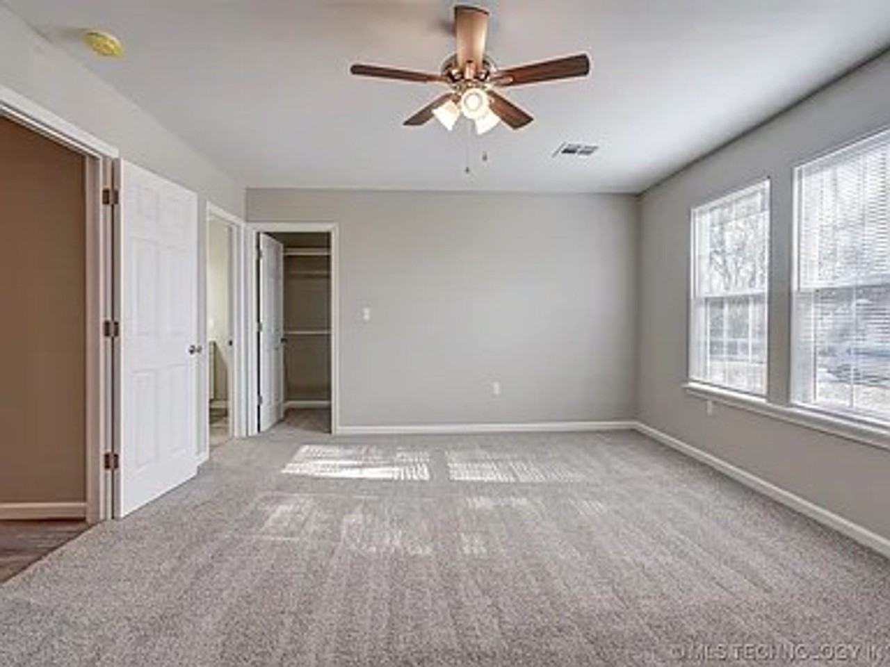 2612 W Houston Pl - Photo 7 of 19