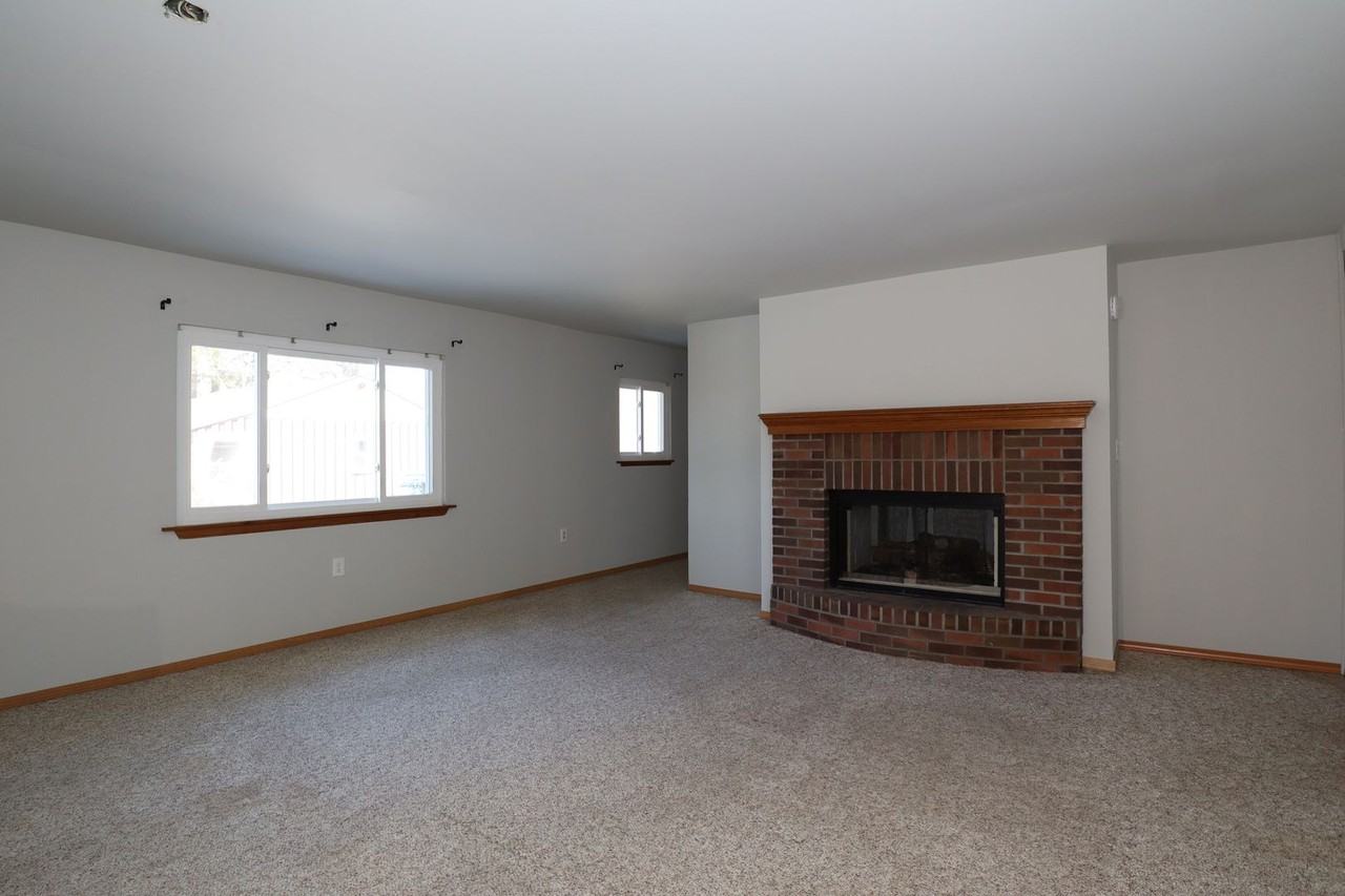 509 S East St - Photo 4 of 12