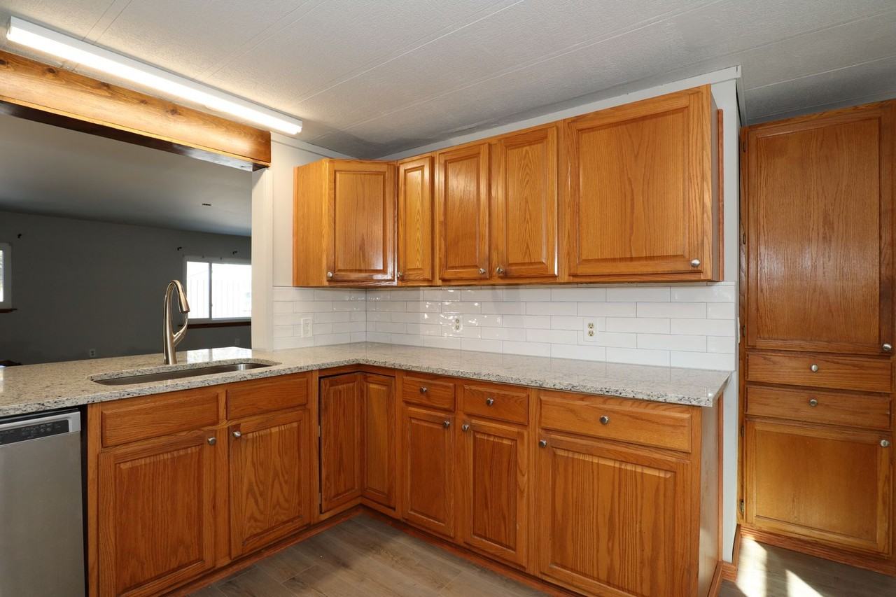 509 S East St - Photo 6 of 12