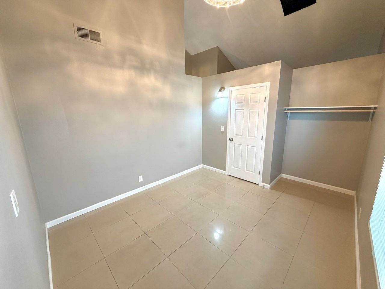 4407 De Forest St - Photo 7 of 33