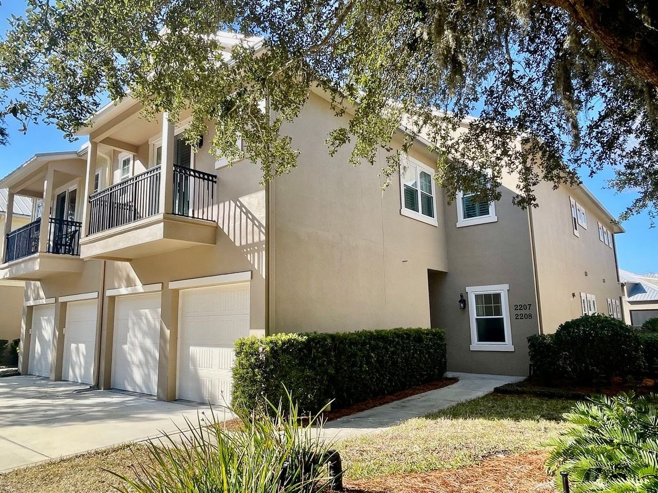 95068 Summerwoods Cir #2208 - Photo 2 of 18